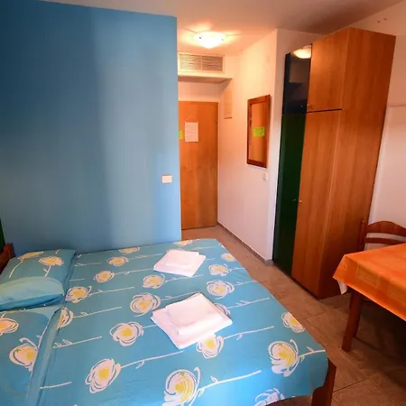 Hrga ゲストハウス 3*