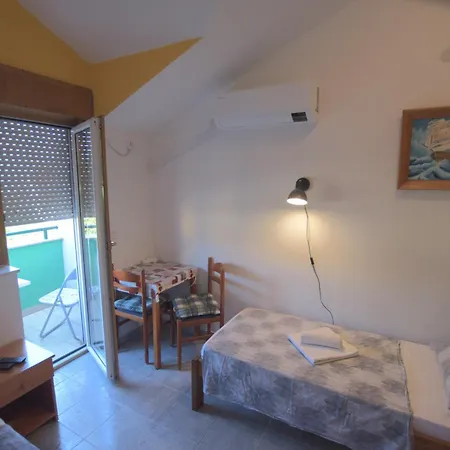 ゲストハウス Hrga 3*